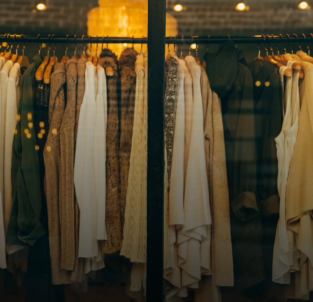 Як обирати одяг на барахолках?