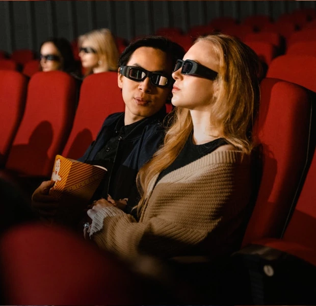 Маскарад у Closer, «Марті Супрім» і новий альбом A$AP Rocky: 14 ідей для вихідних — Вихідні (не) вдома. The Village Україна