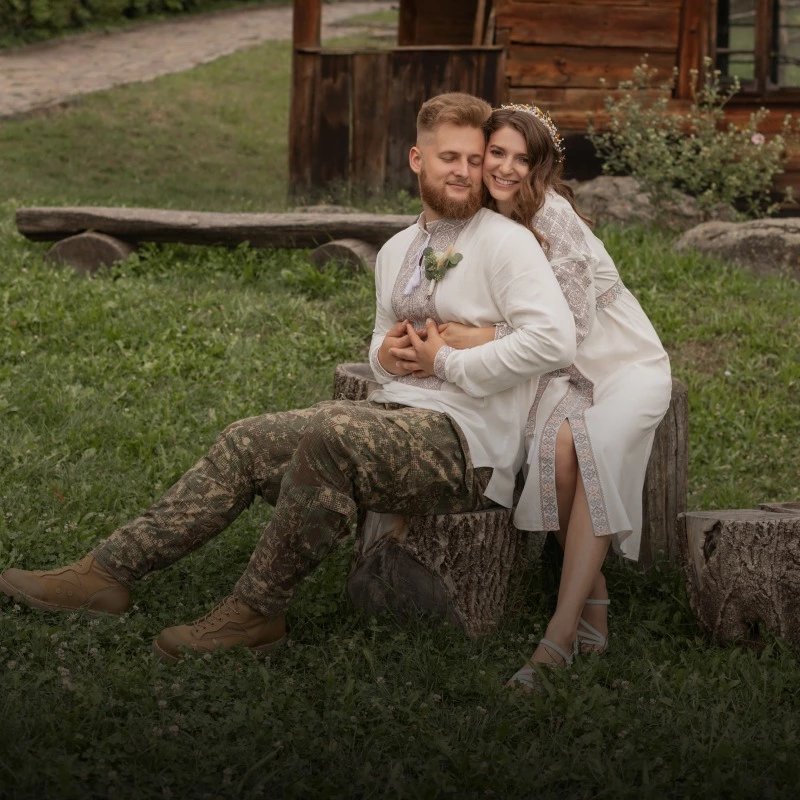 Це жінки, які чекають на чоловіків із фронту