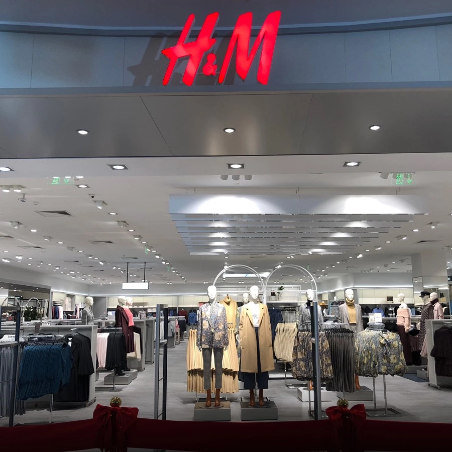 Новий H&M у SkyMall