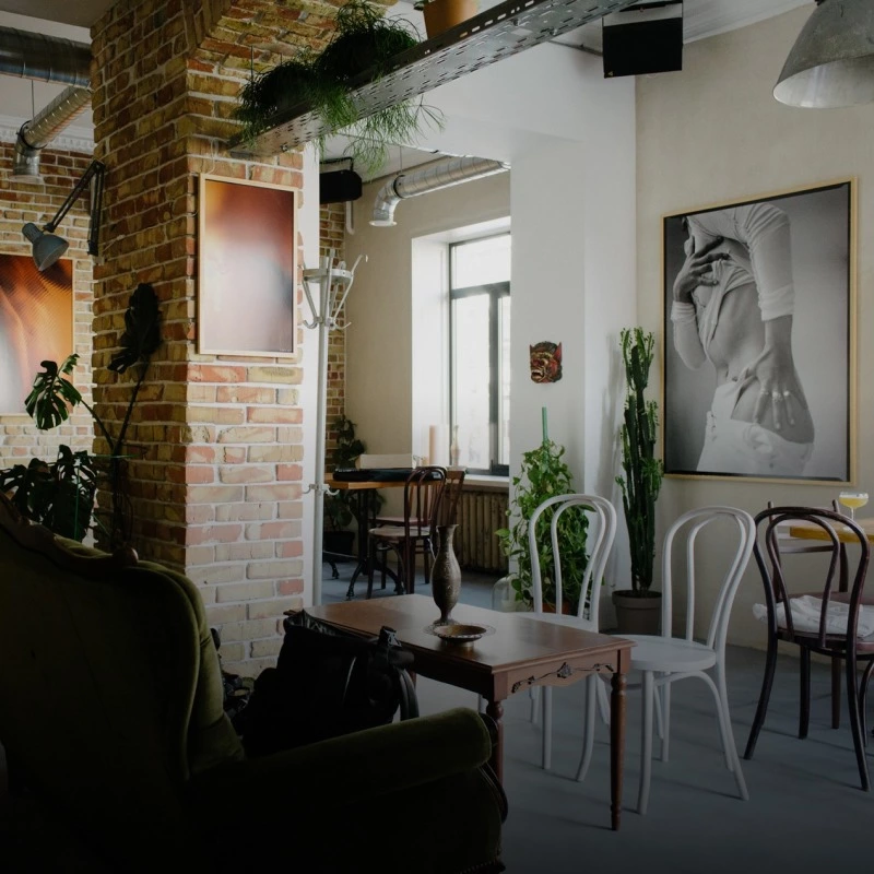 Двоповерховий бар Broen від власників Blur Coffee та Octo Tower біля «Олімпійської»