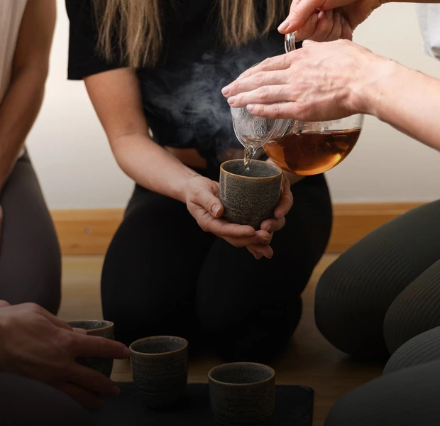 «Паніка» й масала-паті: 10 ідей на вікенд у Києві — Плани на вихідні. The Village Україна