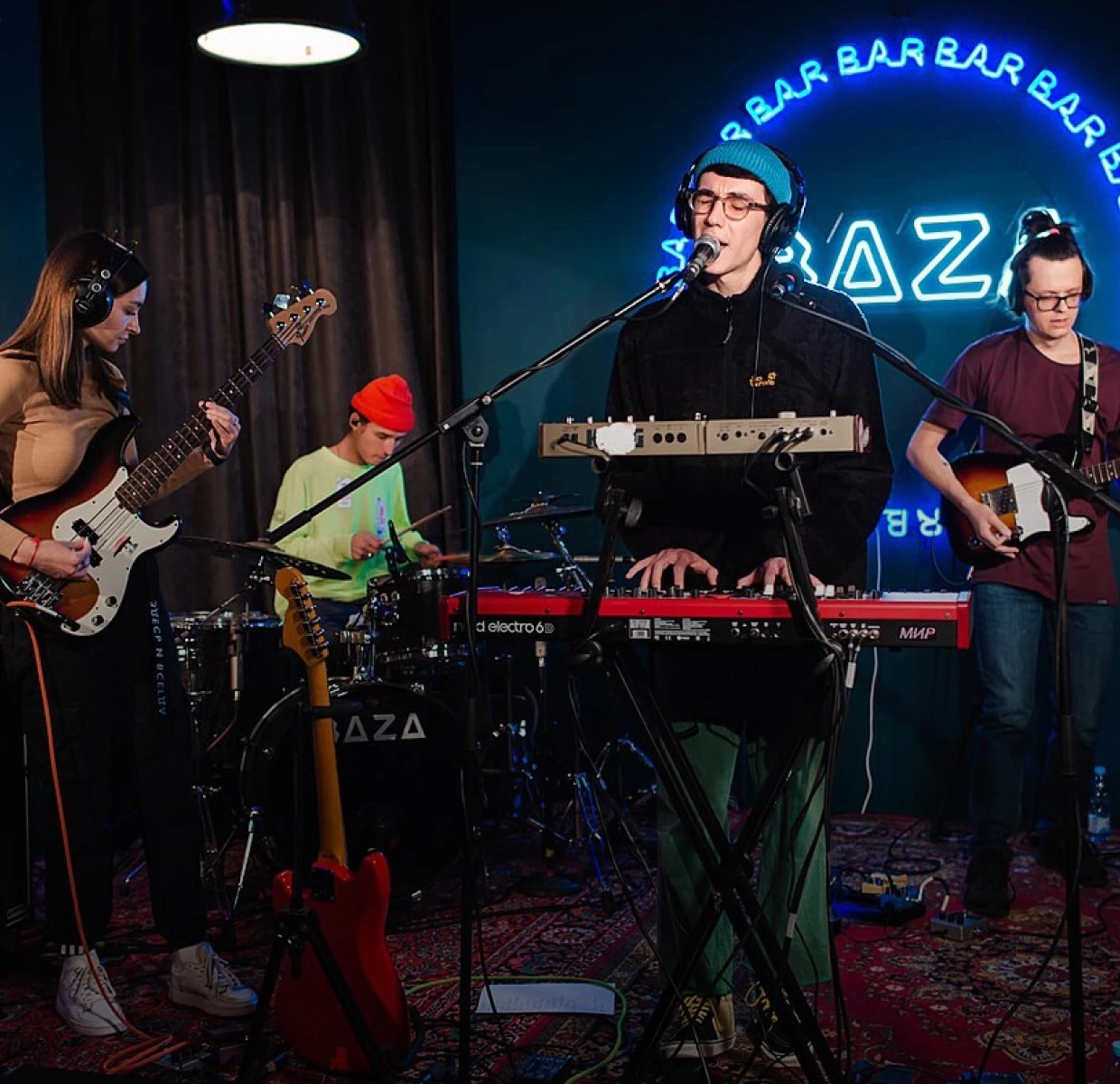 День народження Closer, фест сиру й вина та «Курган» на кіностудії Довженка: плани на вихідні в Києві