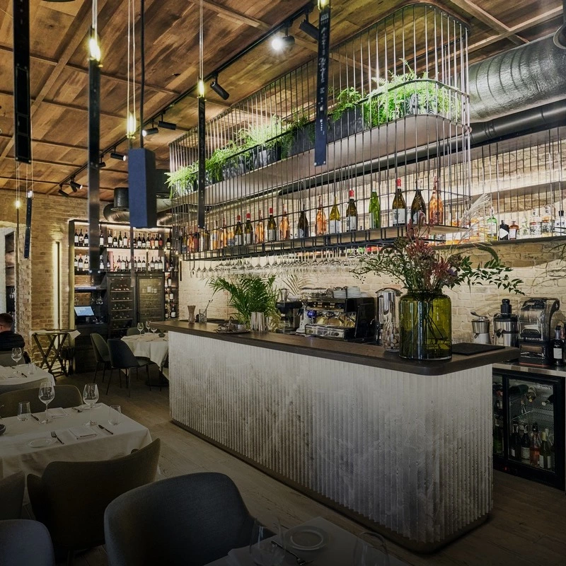 Ресторан італійської кухні 45 Restaurant на Хмельницького