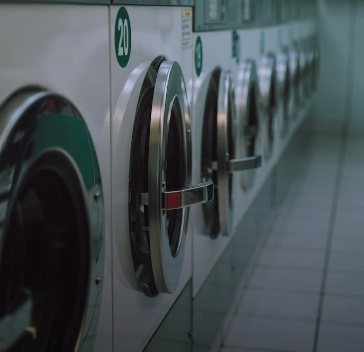 200 тисяч на пральні машинки для ЗСУ. Підтримайте збір Міші Кацуріна й «Привітів»