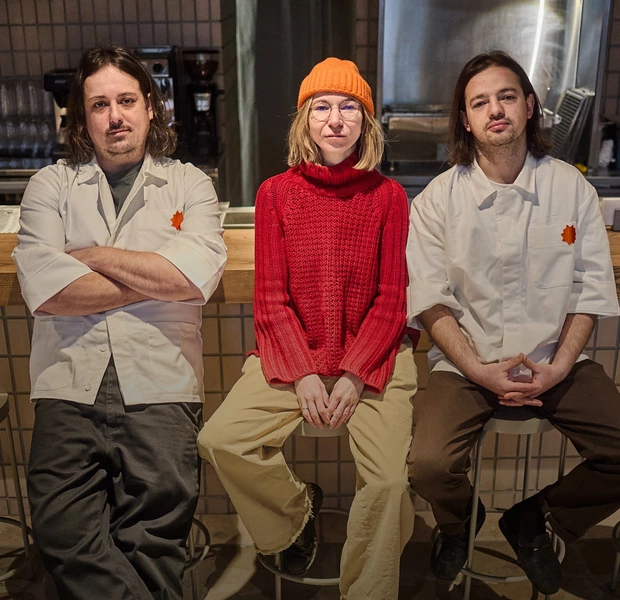 Азійський бар «Зірочка» від власників «Кицуні» на Великій Житомирській — Нове місце. The Village Україна