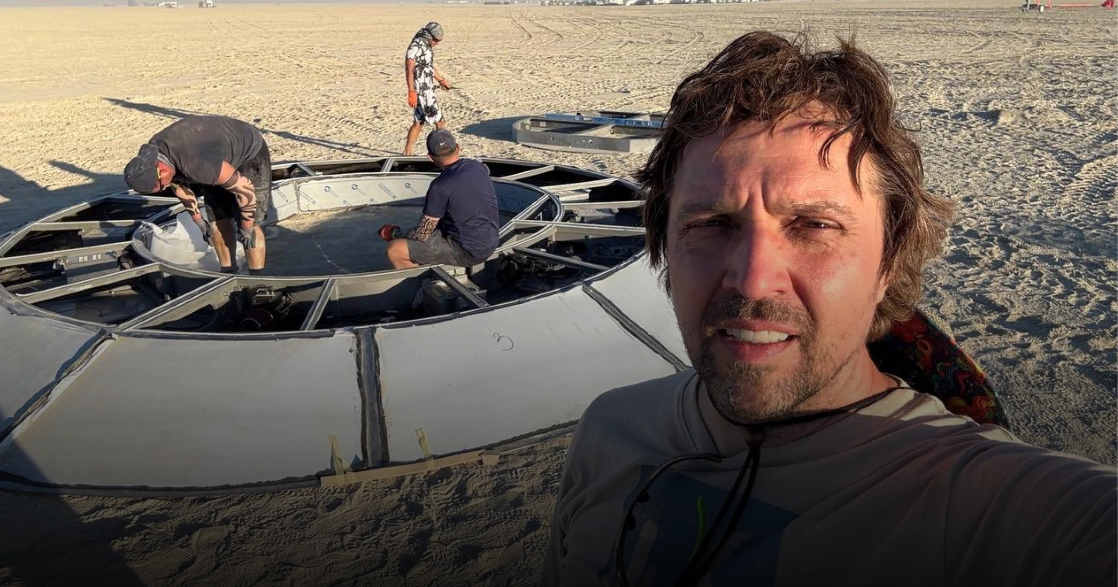 Як найбільшу бурю на Burning Man долали українські команди. Фото і відео з пустелі Блек-Рок