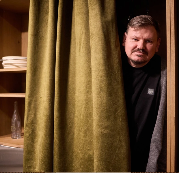 Алекс Купер про «останній» Shalom на Рогнідинській і вирощування помідорів — Інтерв'ю. The Village Україна