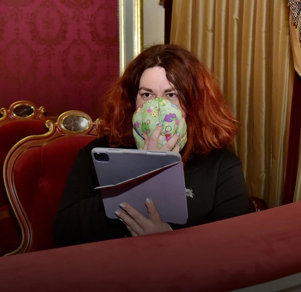 Я озвучую театральні вистави для незрячих — Як це працює. The Village Україна