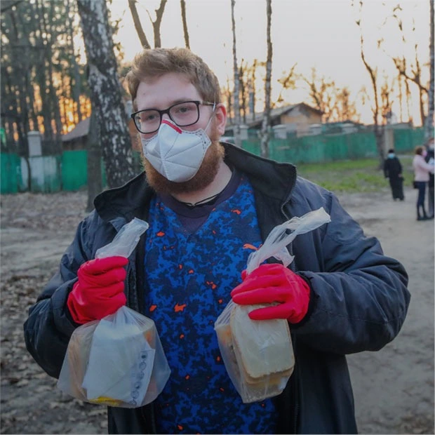 «Я ще ніколи не бачив такого голоду на вулиці». Як можна допомогти бездомним під час карантину