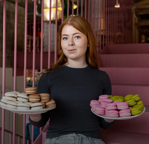 Ресторан-кондитерська The Cake зі сніданками цілий день на Позняках — Нове місце. The Village Україна