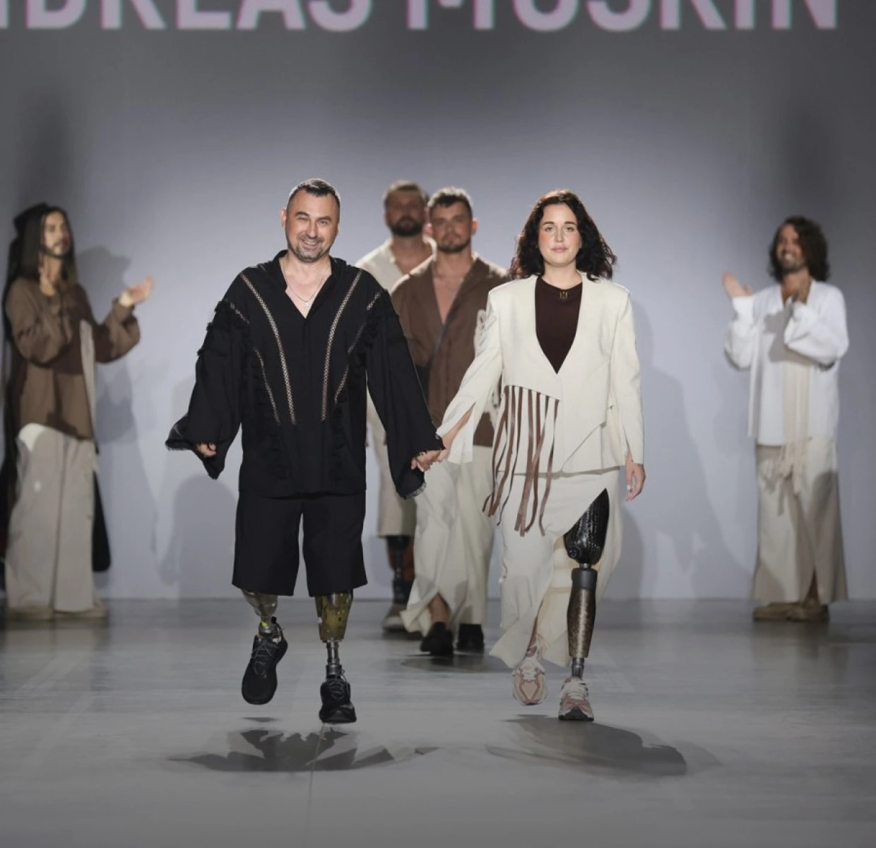 Що одягатимуть ветерани з протезами? Про одяг із функцією перед Ukrainian Fashion Week