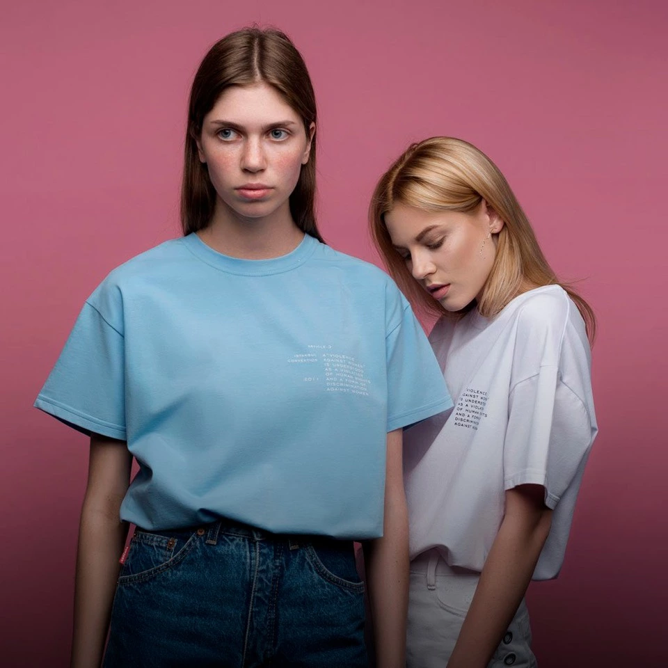 Права жінок на футболках Fashion AID