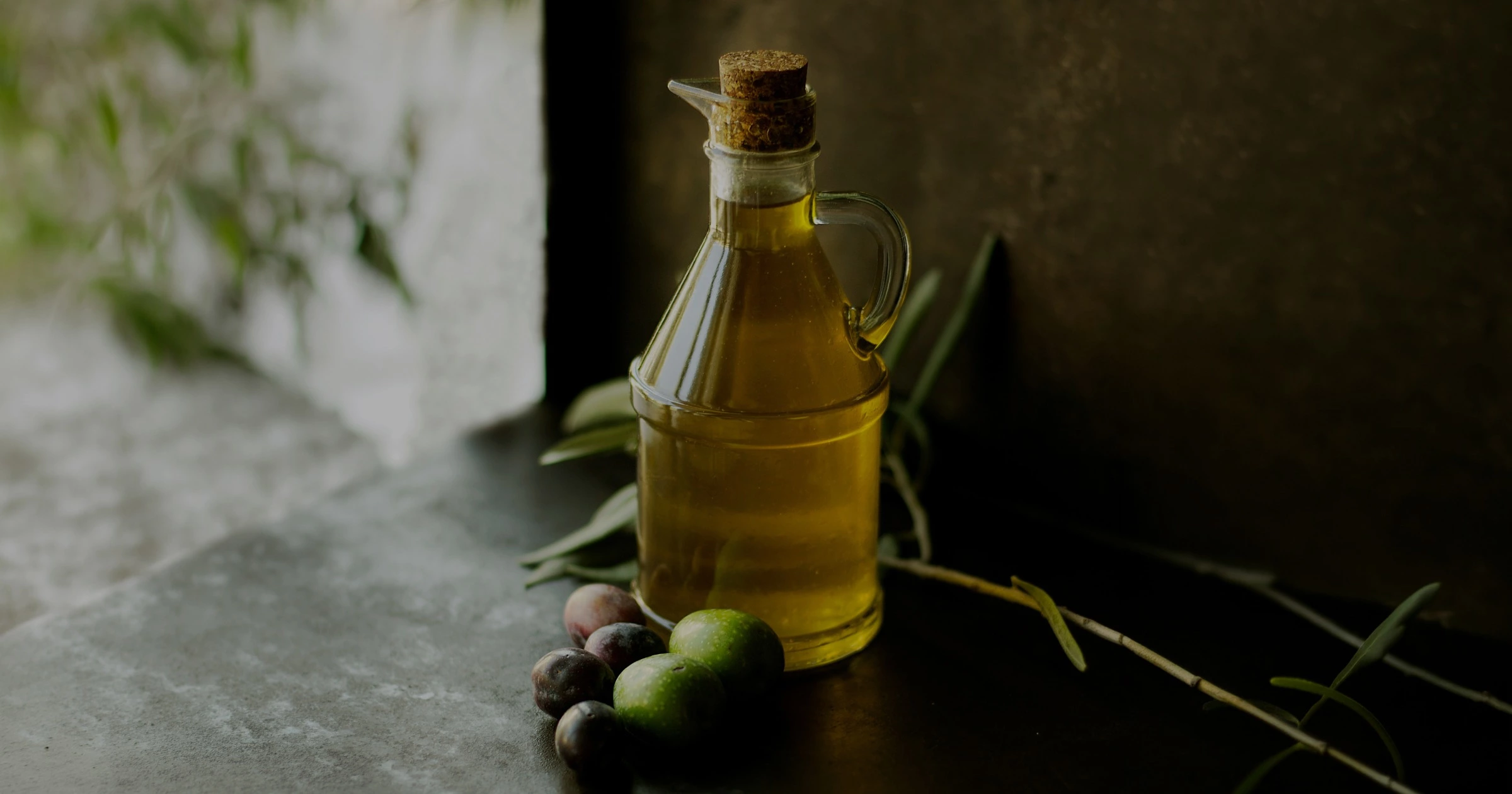 «Якісна олія – тільки з напівстиглих оливок»: усе, що треба знати про Extra Virgin