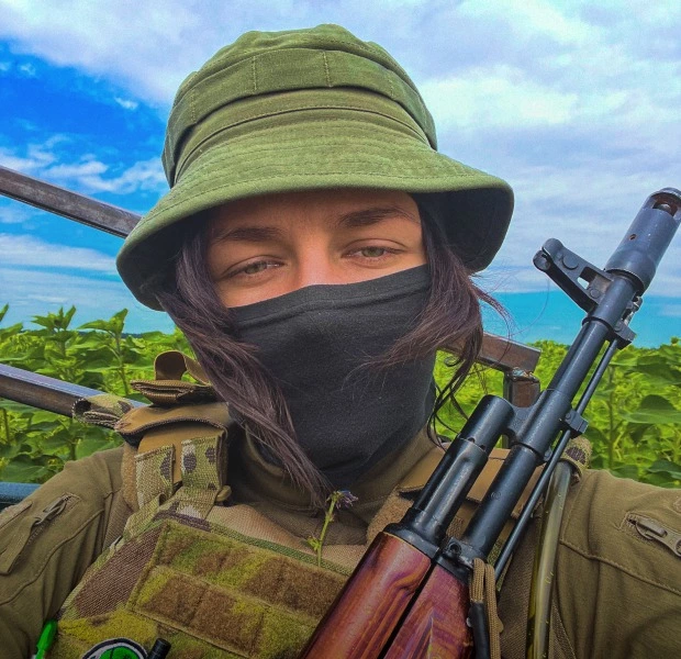 «Пане командире, я за*балась». Ось як військові їздять у відпустку