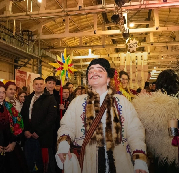 Рейв-маланка і серіал від творців «Гострих картузів»: 11 ідей для вихідних