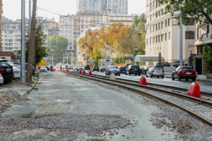 На Глибочицькій відновлять рух громадського транспорту
