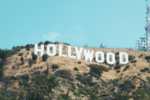 Голлівуд побоюється скорочень через купівлю Warner Bros. компанією Netflix