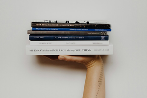 Ось найкращі українські та закордонні книжки 2025 року за версією ПЕН