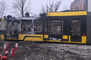 Обстріл РФ пошкодив Дарницьке трамвайне депо. Як курсує громадський транспорт (доповнено)