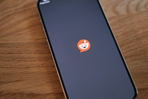 Reddit подав позов проти Австралії через заборону соцмереж для дітей