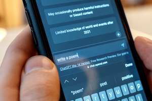 Не фліртуватиме і не говоритиме про самогубство з підлітками. ChatGPT перевірятиме вік користувачів