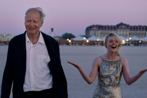 «2000 метрів до Андріївки» та «Сират». У «Жовтні» повторно покажуть головні фільми року