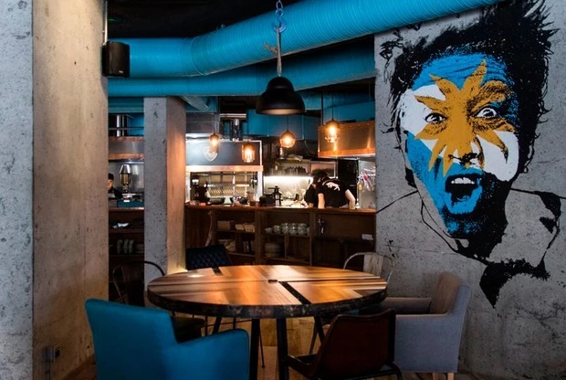 10 закладів на Позняках та Осокорках