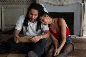 Джим Джармуш зняв одну хорошу й дві посередні історії з «Батько, мати, сестра, брат»