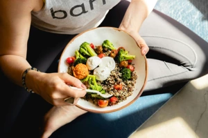 Практика «Хара хачі бу»: їсти 80% страви, щоб жити довше