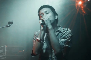 Гурт Heavenphetamine з Японії приїхав із туром до України. Бліц про стрес і найсмачніший рамен