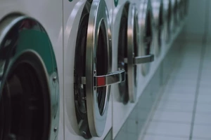 200 тисяч на пральні машинки для ЗСУ. Підтримайте збір Міші Кацуріна й «Привітів»