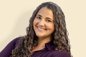 Що робить людей щасливими? Спойлер – не гроші. Розповідає професорка Єльського університету Лорі Сантос