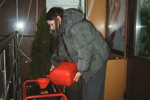 День починається з генератора. Як бізнеси виживають під час блекауту