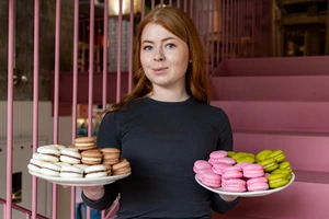 Ресторан-кондитерська The Cake зі сніданками цілий день на Позняках