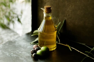 «Якісна олія – тільки з напівстиглих оливок»: усе, що треба знати про Extra Virgin