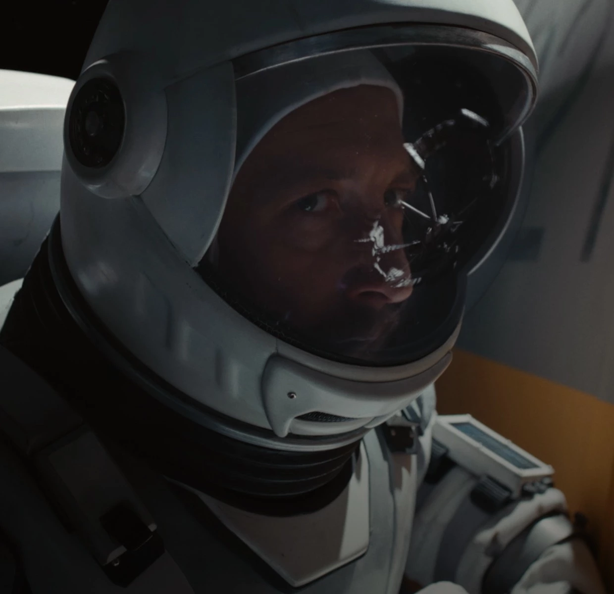 «Ти – космос» Острікова – це великий стрибок для кіно й багато маленьких кроків для самого режисера