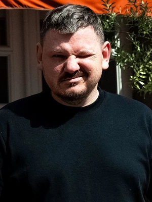 «Ринок деградує до рівня 20–25 років тому». Алекс Купер – про кризу ресторанів в Україні
