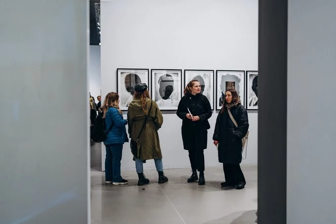 Порно әйелге куннилингус арқылы көрсетіледі. Ескі ханымдар порно фото